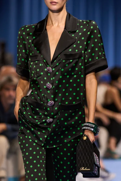 Look 92